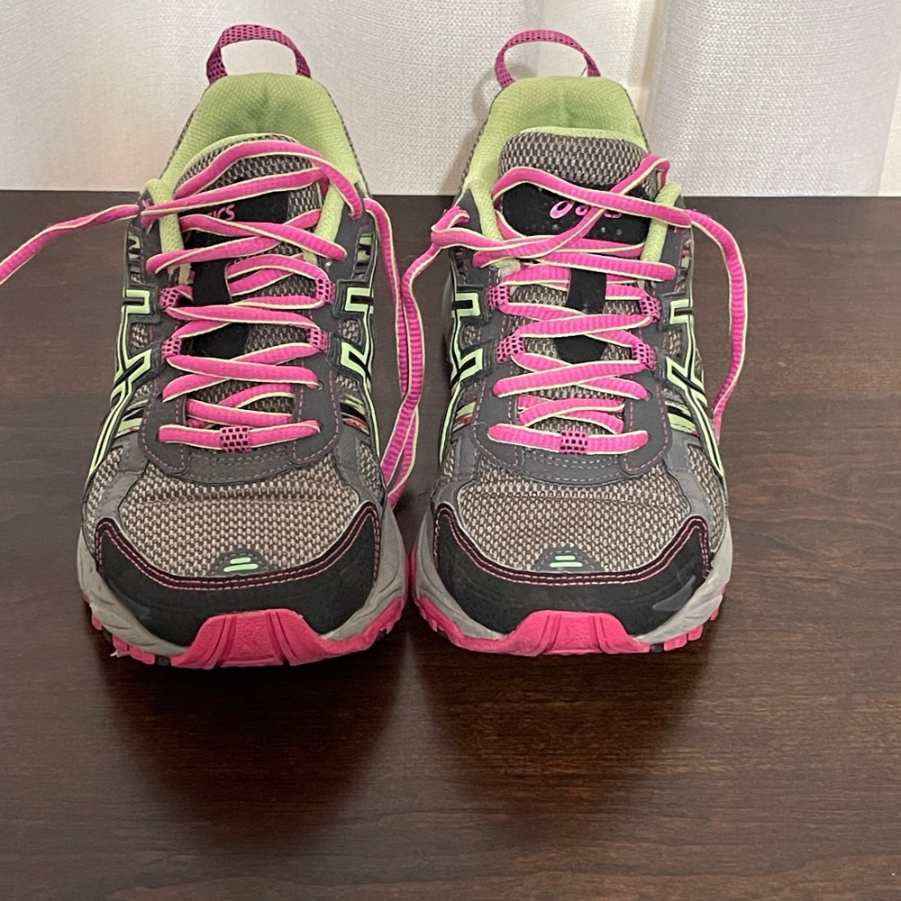ASICS size 6.5
